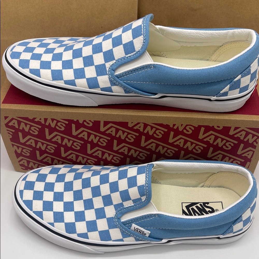 Vans •WMNS Classic Slip-On
Color Theory Checkerboard Heritage Blue
VN000D6BE2W - Picture 3 of 16